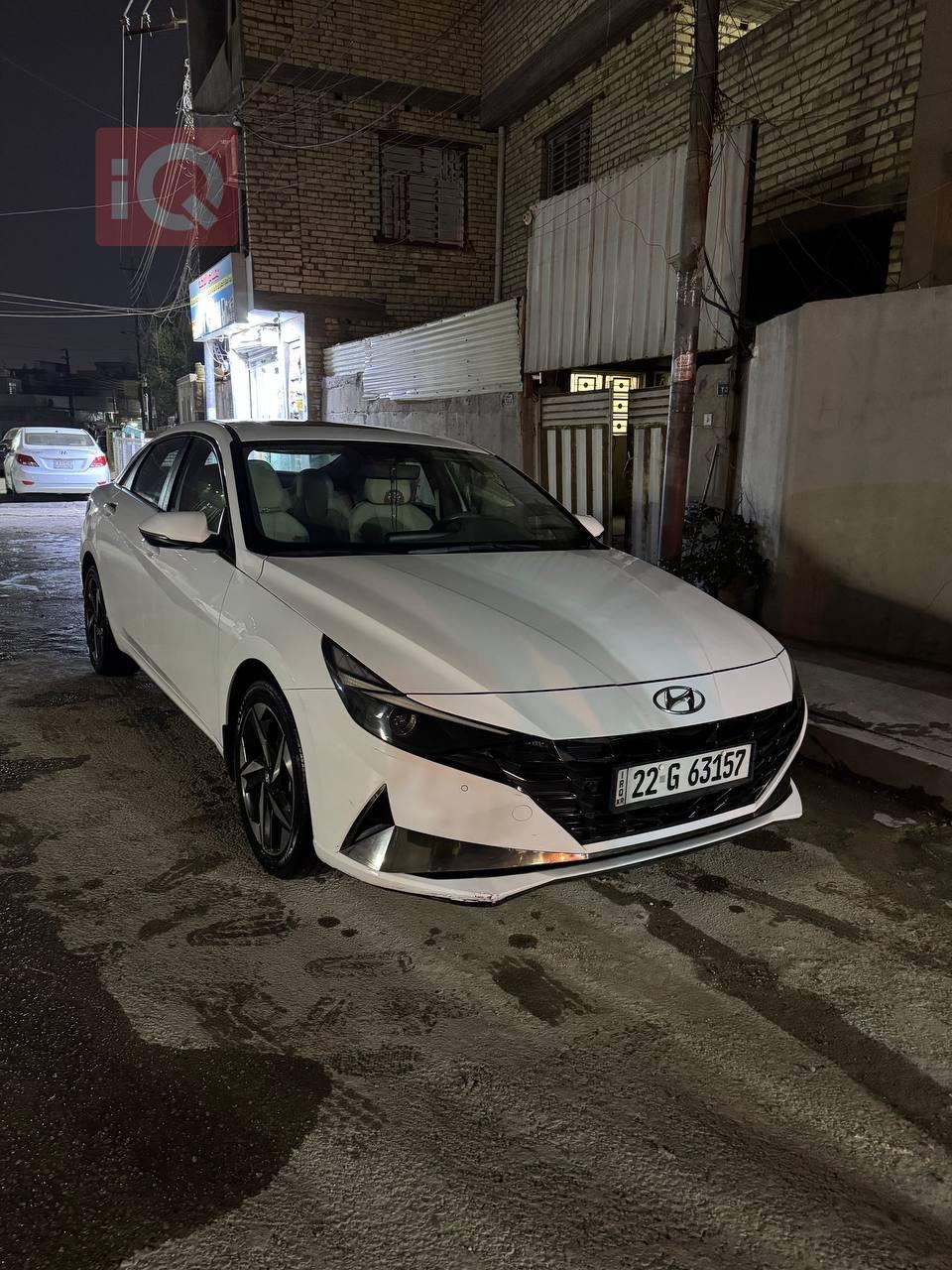 Hyundai Elantra
